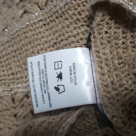 Bcbgmaxazria Tan Silver Metallic Fringe Poncho, one size - Picture 10 of 12